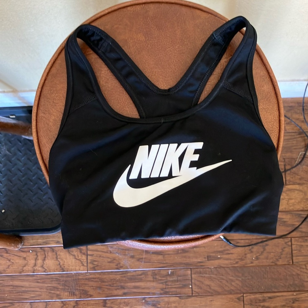 Nike sports bra XS